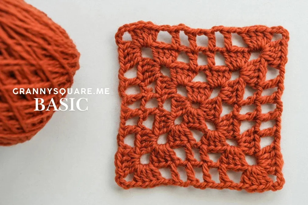 Basic Granny Square with Double Crochet — The Classic 4-Round Motif — photo 2