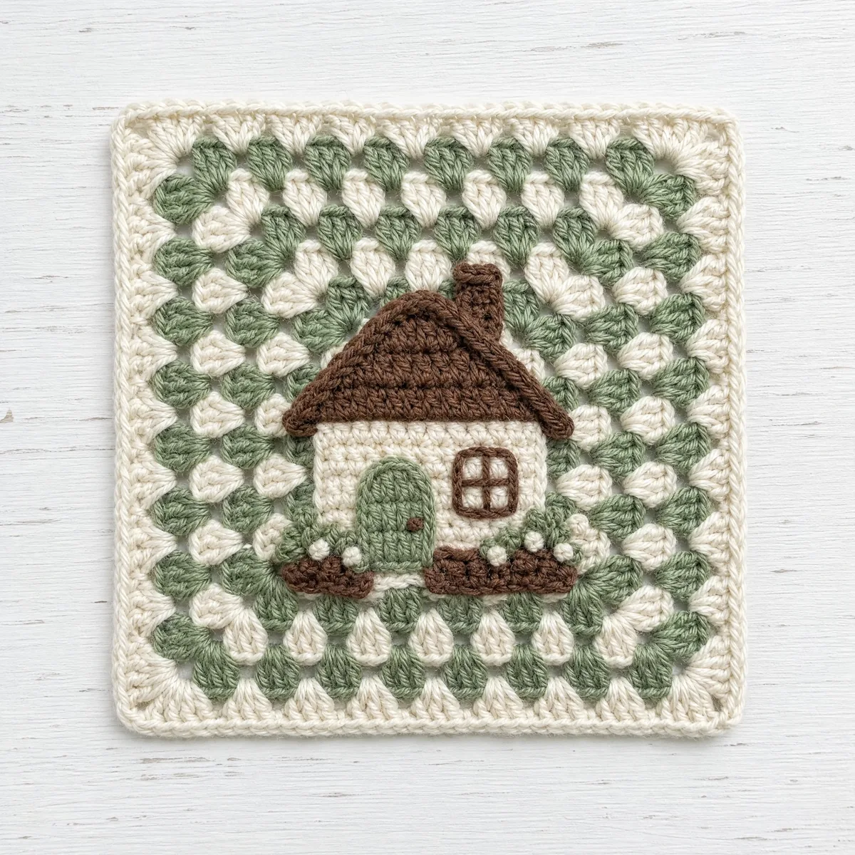 Cozy Cottage Granny Square — A Tiny Thatched-Roof Charmer