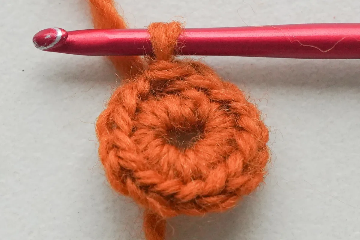 Crab Granny Square Free Crochet Pattern (3.3" Ocean Motif) — photo 4