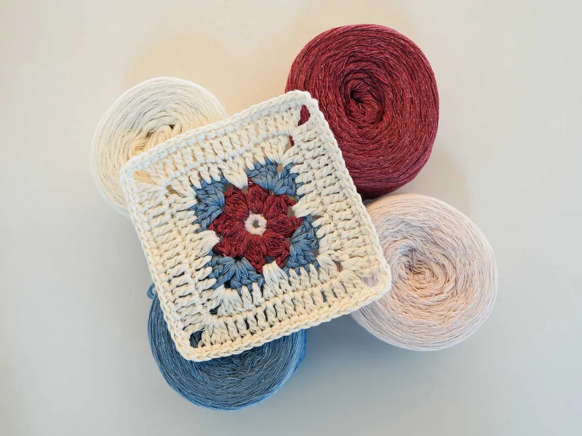 Crochet Camellia Granny Square Pattern