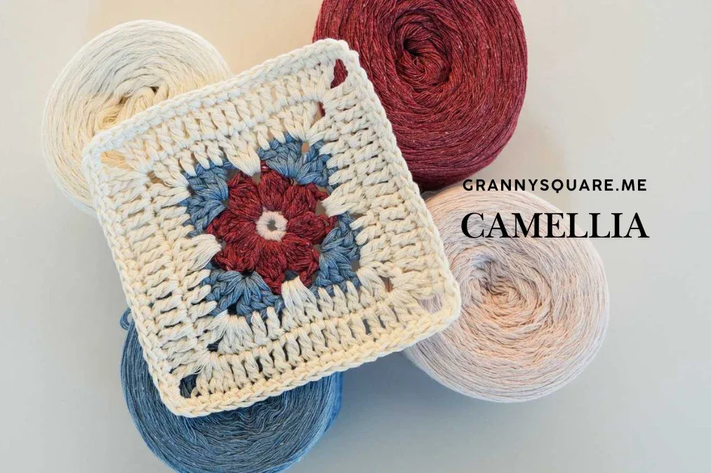 Crochet Camellia Granny Square Pattern — photo 3