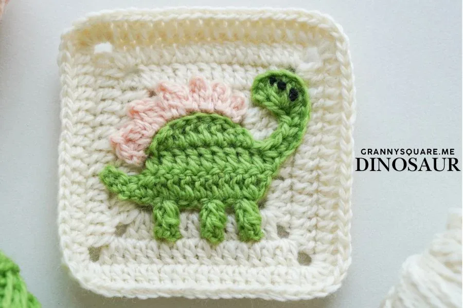 Dinosaur Granny Square — Free Crochet Pattern with Appliqué — photo 3