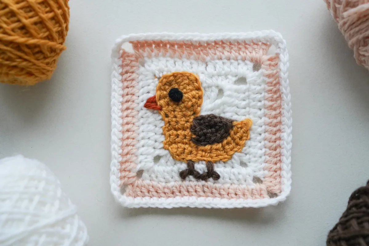 Duck Granny Square: Free Crochet Pattern