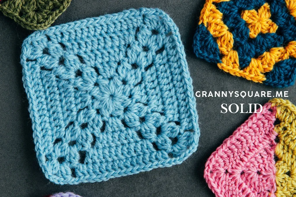Farmhouse Granny Square: A Textured Bobble Crochet Pattern — photo 3