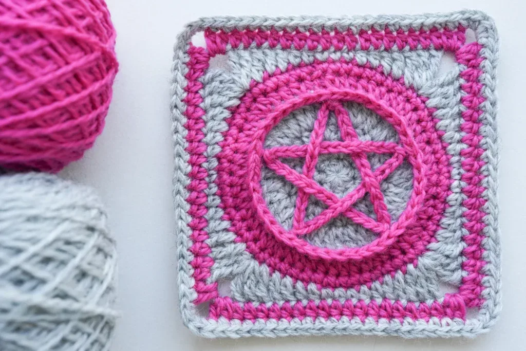 Five-Point Star Granny Square – Free Crochet Pattern