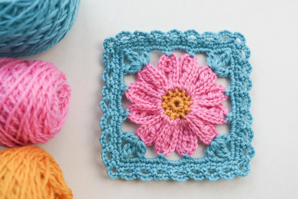 Gerbera Daisy Flower Granny Square Crochet Pattern