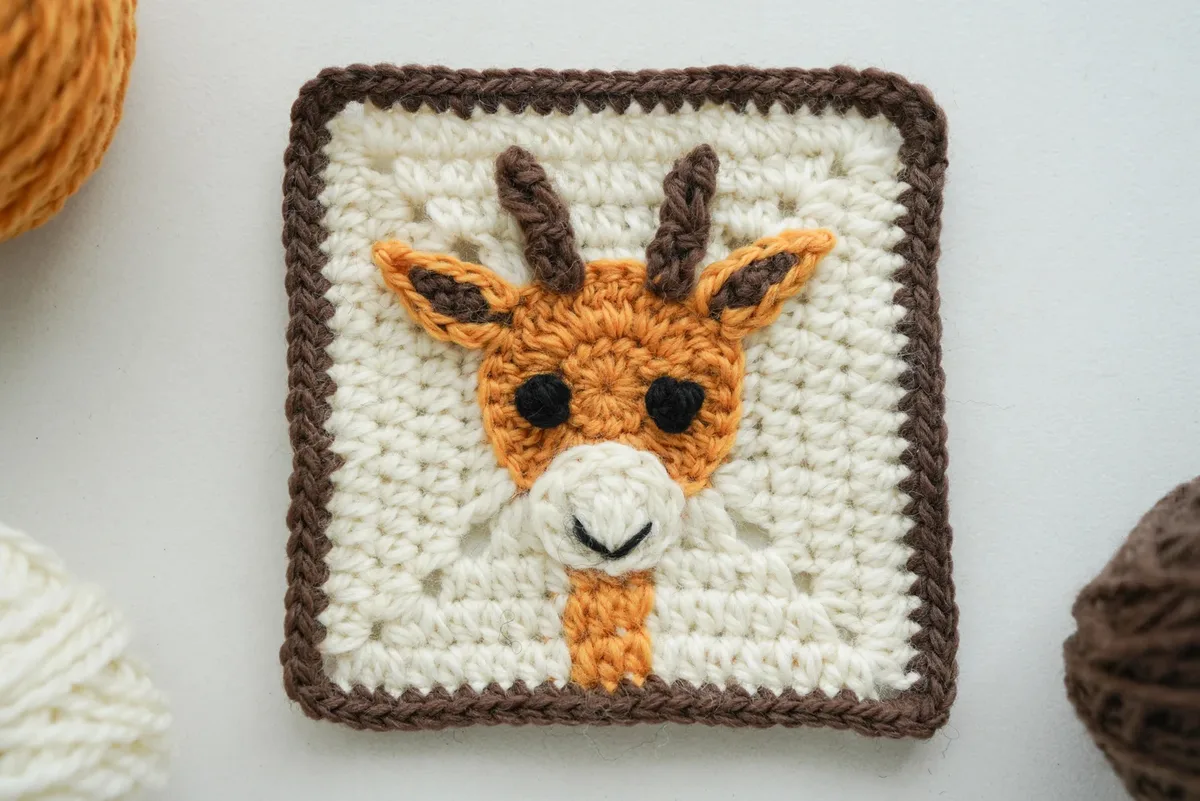 Giraffe Granny Square: Free Crochet Pattern