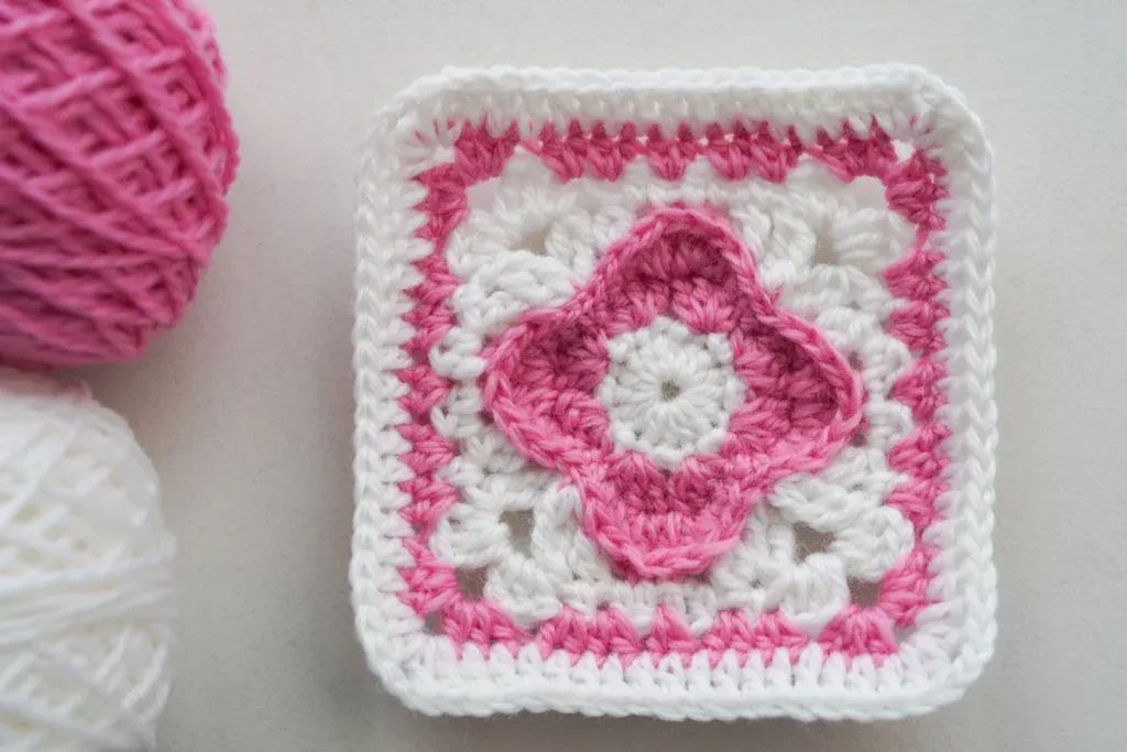 Love Knot Flower Granny Square: Free 3D Crochet Pattern