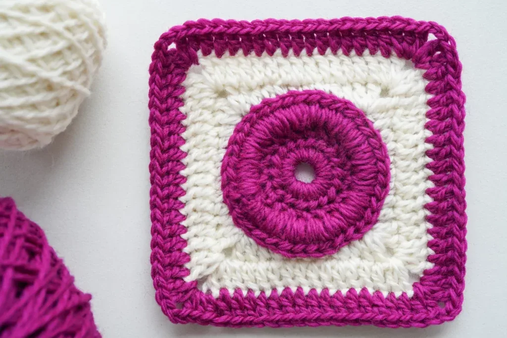 Ocean Swirl Circle Granny Square — Free Crochet Pattern