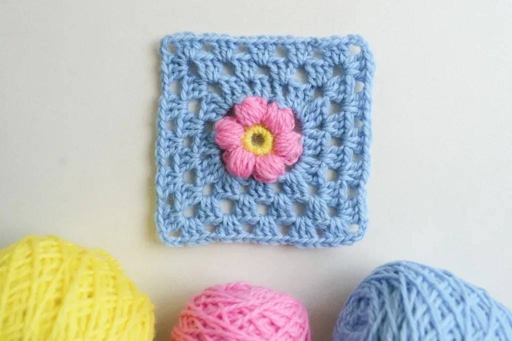 Puff Flower Granny Square – Free Crochet Pattern