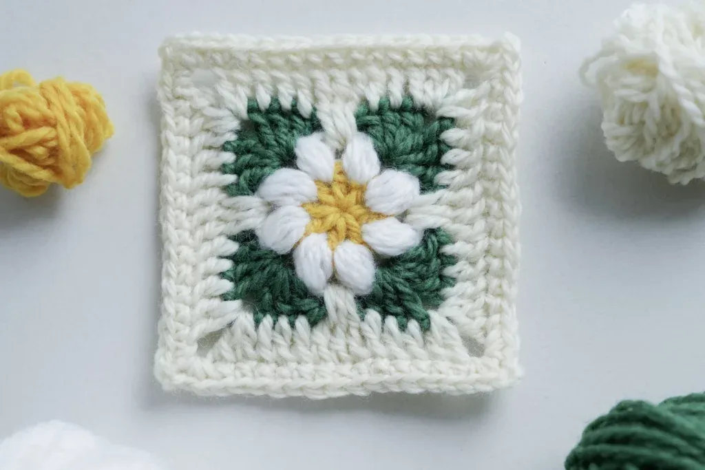Puff Stitch Daisy Granny Square - Free Crochet Pattern