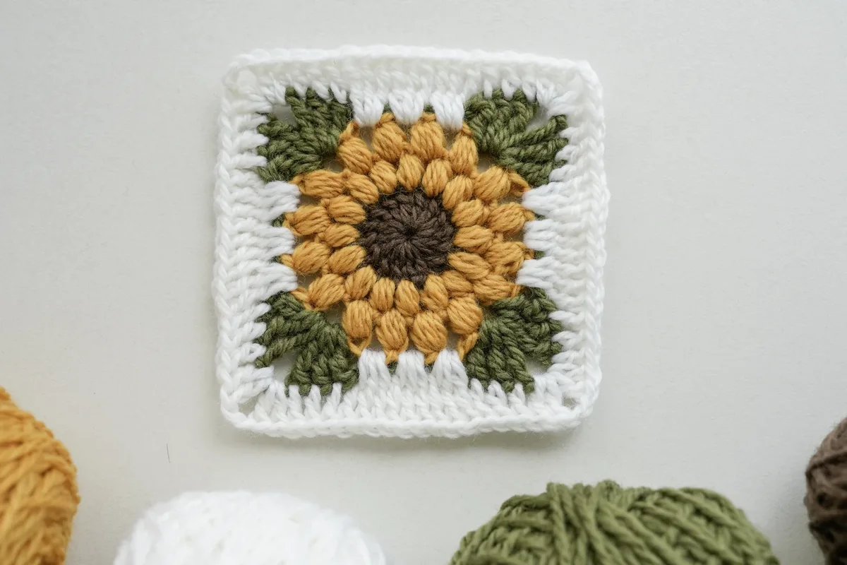 Puff Stitch Sunflower Granny Square — Free Crochet Pattern