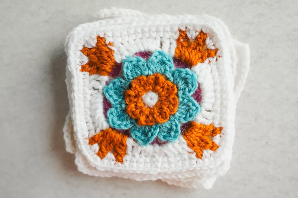 Rustic Flower Granny Square - Free Crochet Pattern