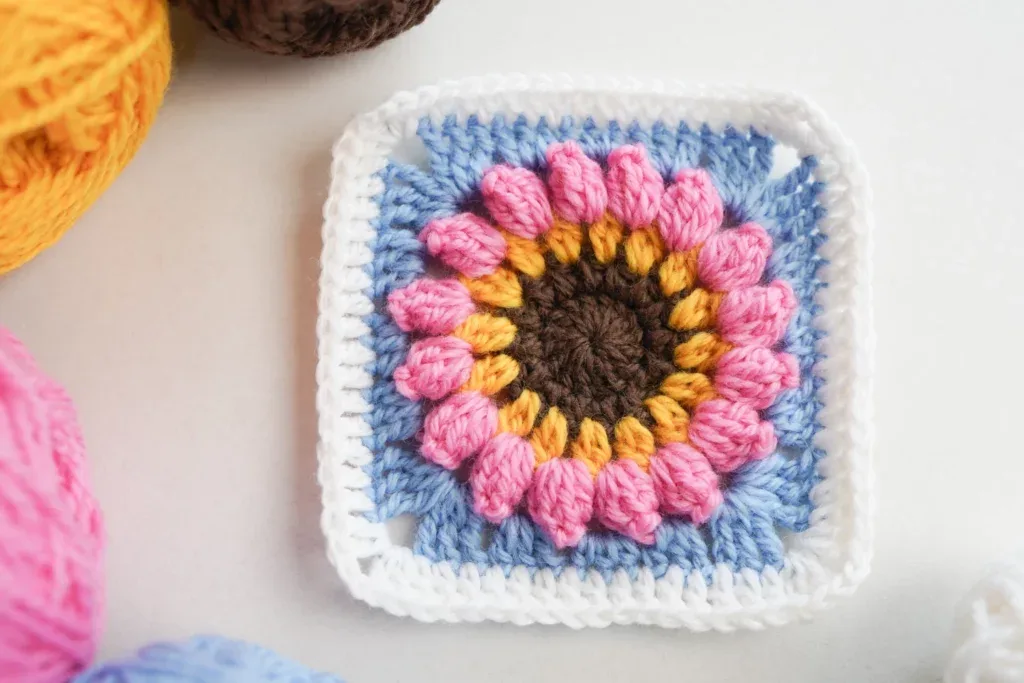 Seed Sunflower Granny Square – Free Crochet Pattern