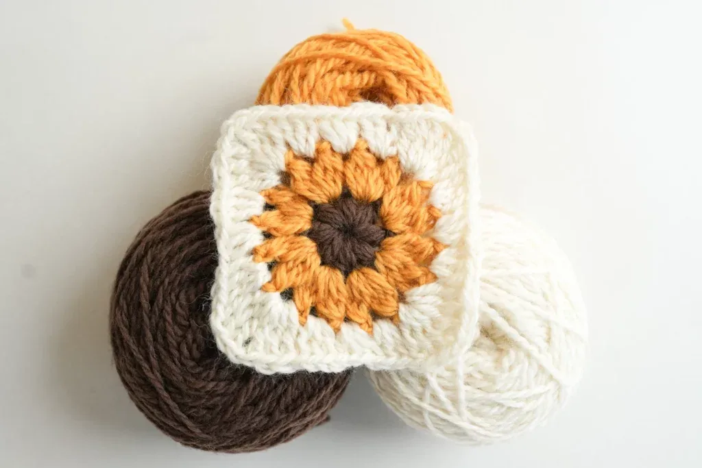 Small Sunburst Granny Square Crochet Pattern
