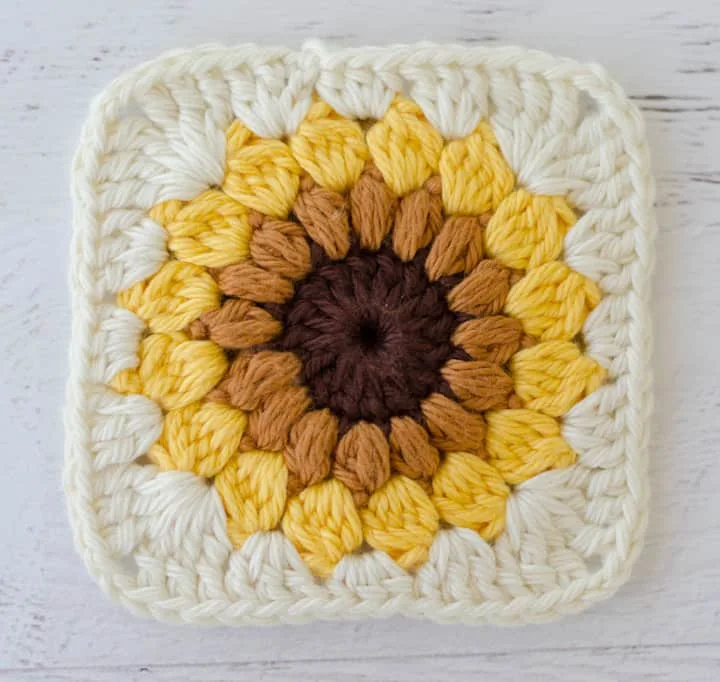 Sunburst Granny Square: Free 4-Round Crochet Pattern for Scrap Yarn