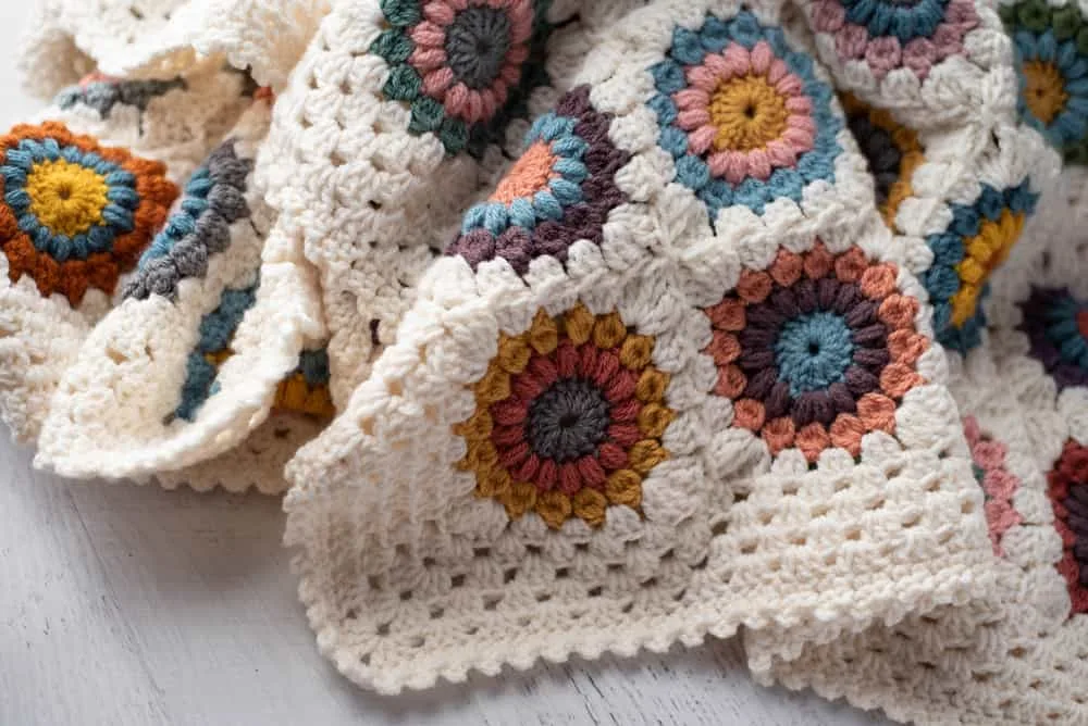 Sunburst Granny Square: Free 4-Round Crochet Pattern for Scrap Yarn — photo 3