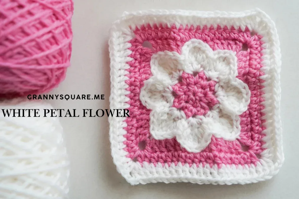 White Petal Flower Granny Square Crochet Pattern — photo 3